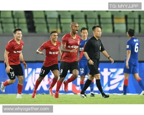 成都网球队以55分领跑冠军赛积分榜展现强劲实力